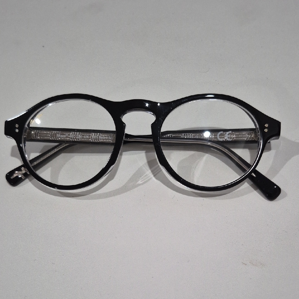Maui Jim Black Round Glasses
